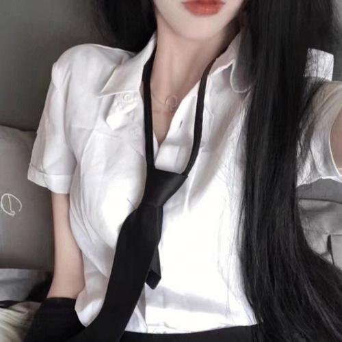 秋霞